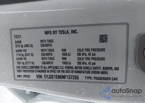 2022 Tesla Model 3 Long Range Dual Motor All-Wheel Drive z USA, uszkodzony, nr VIN 5YJ3E1EB6NF137256